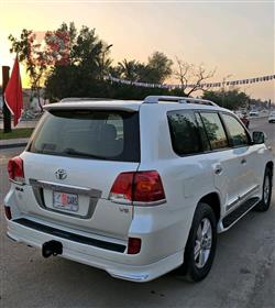 تويوتا لاندكروزر